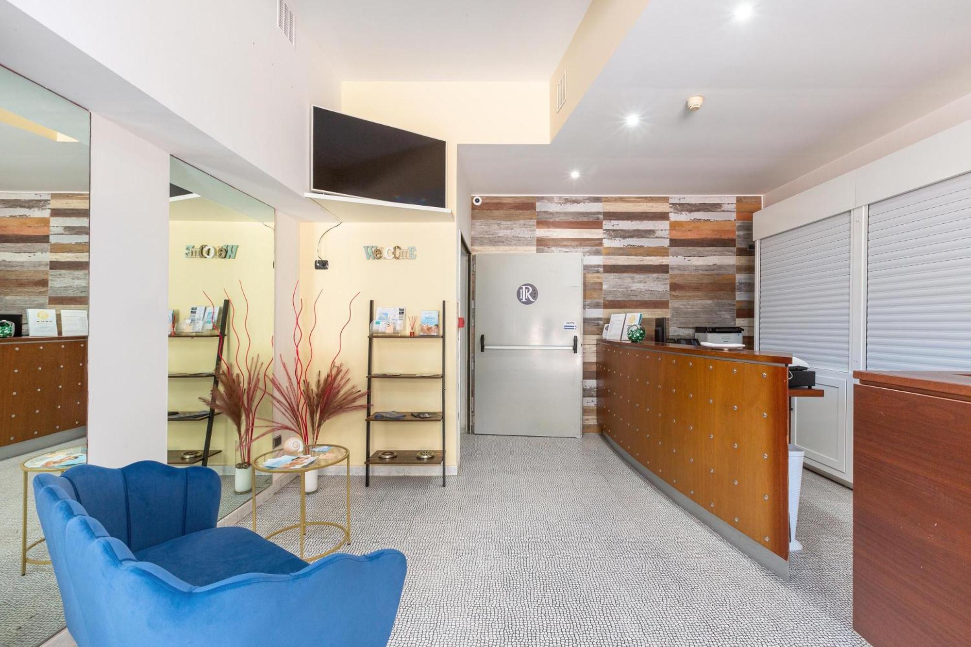 פורטו צ'זראו Hotel Il Riccio מראה חיצוני תמונה