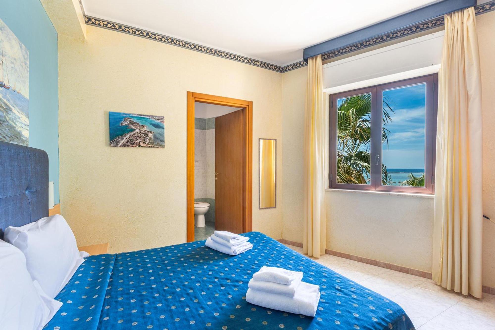 פורטו צ'זראו Hotel Il Riccio מראה חיצוני תמונה