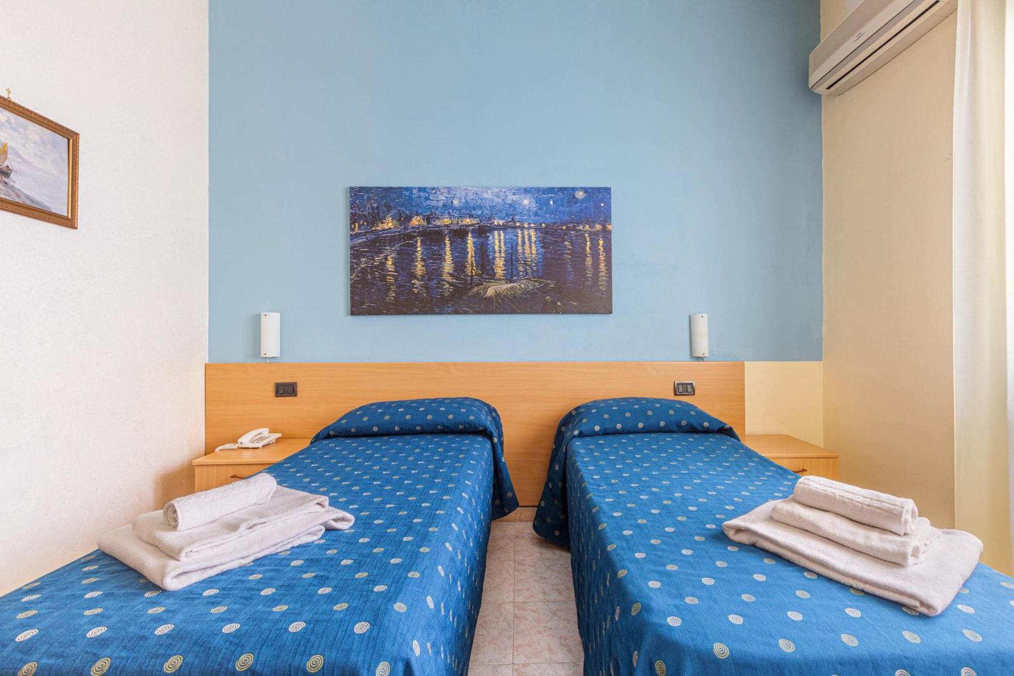 פורטו צ'זראו Hotel Il Riccio מראה חיצוני תמונה
