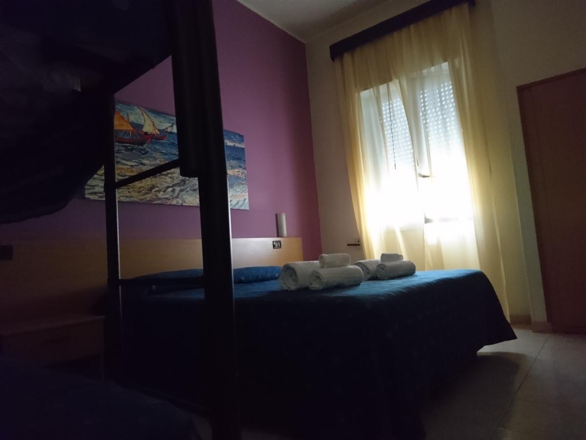 פורטו צ'זראו Hotel Il Riccio מראה חיצוני תמונה